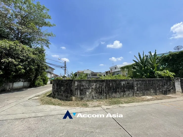 unitCorner Unit |  Land For Sale in Sukhumvit, Bangkok  (AA32326)