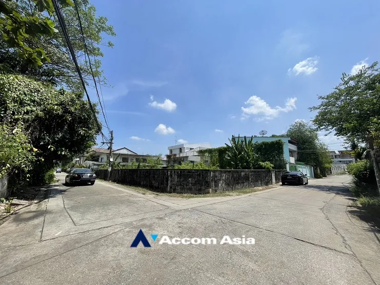 unitCorner Unit |  Land For Sale in Sukhumvit, Bangkok  (AA32326)
