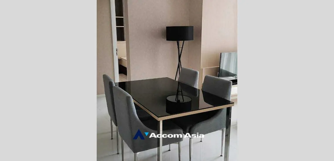 unit 2 Bedrooms  Condominium For Rent in Sukhumvit, Bangkok  near BTS Ekkamai (AA32341)