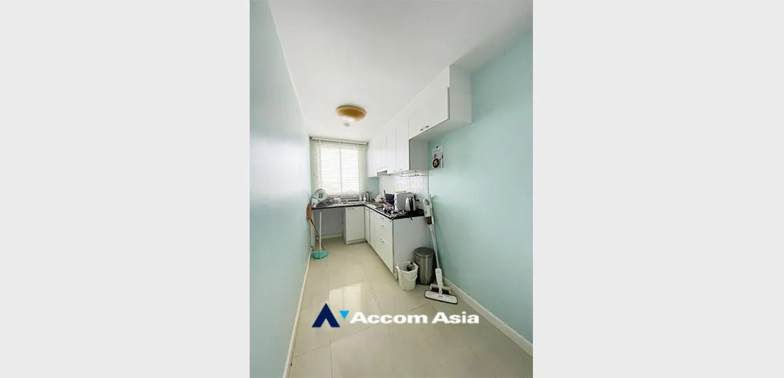 unit 2 Bedrooms  Condominium For Sale in Sathorn, Bangkok  near MRT Khlong Toei (AA32342)