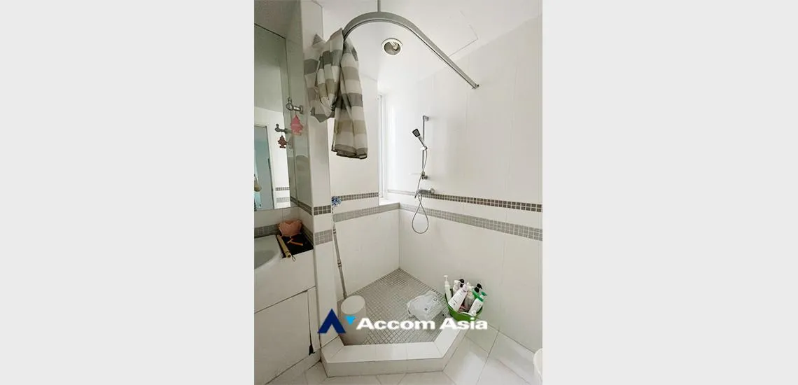 8  2 br Condominium For Sale in Sathorn ,Bangkok MRT Khlong Toei at Sathorn Plus By the Garden AA32342