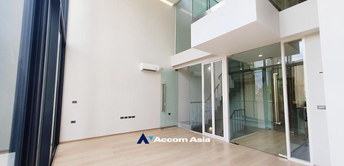 4  4 br Townhouse For Sale in Sukhumvit ,Bangkok BTS Thong Lo at New style premium with usable area AA32344
