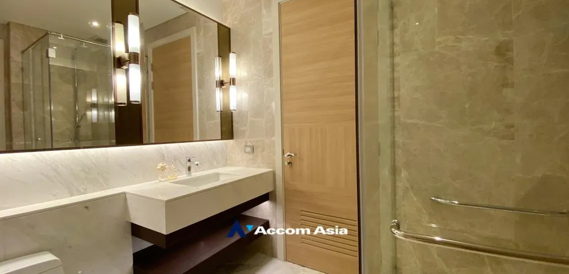 11  3 br Condominium for rent and sale in Ploenchit ,Bangkok BTS Chitlom at Sindhorn Residence AA32378