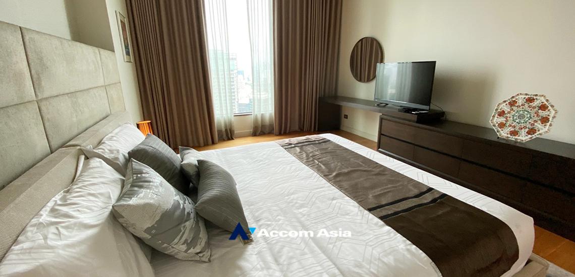 7  3 br Condominium for rent and sale in Ploenchit ,Bangkok BTS Chitlom at Sindhorn Residence AA32378