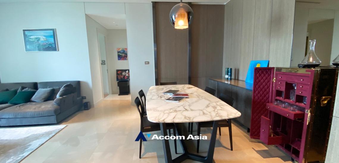 4  3 br Condominium for rent and sale in Ploenchit ,Bangkok BTS Chitlom at Sindhorn Residence AA32378