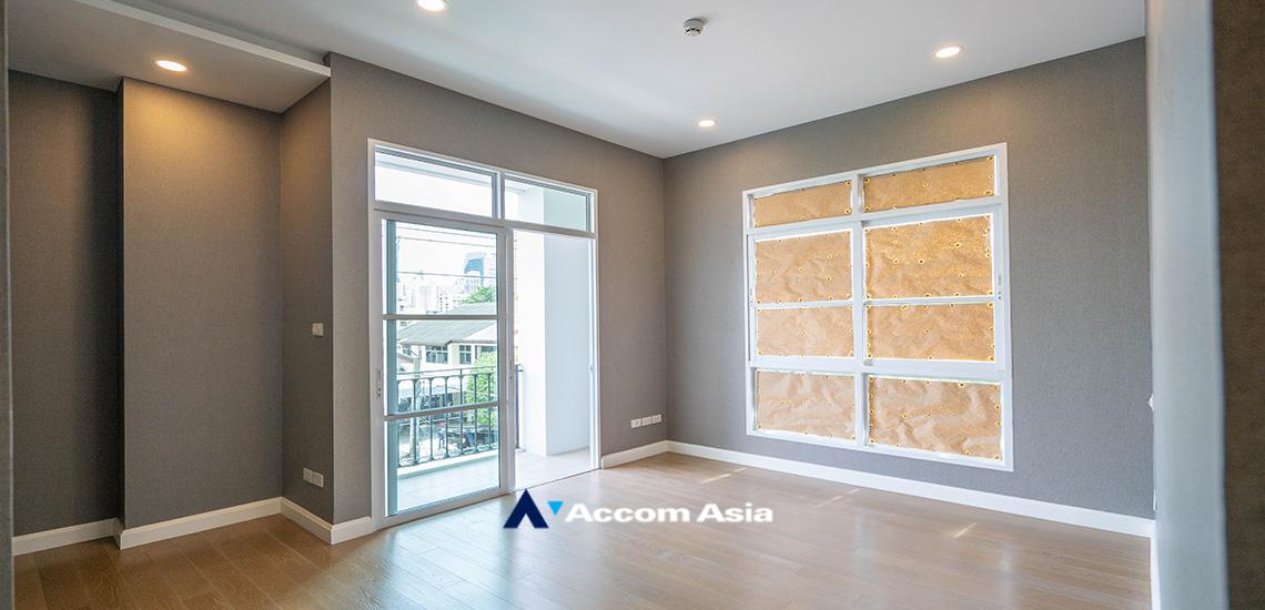 8  2 br Condominium For Sale in Sukhumvit ,Bangkok BTS Thong Lo at Verde Sukhumvit 49/15  AA32380