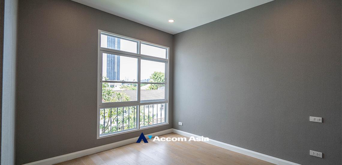 4  1 br Condominium For Sale in Sukhumvit ,Bangkok BTS Thong Lo at Verde Sukhumvit 49/15  AA32381