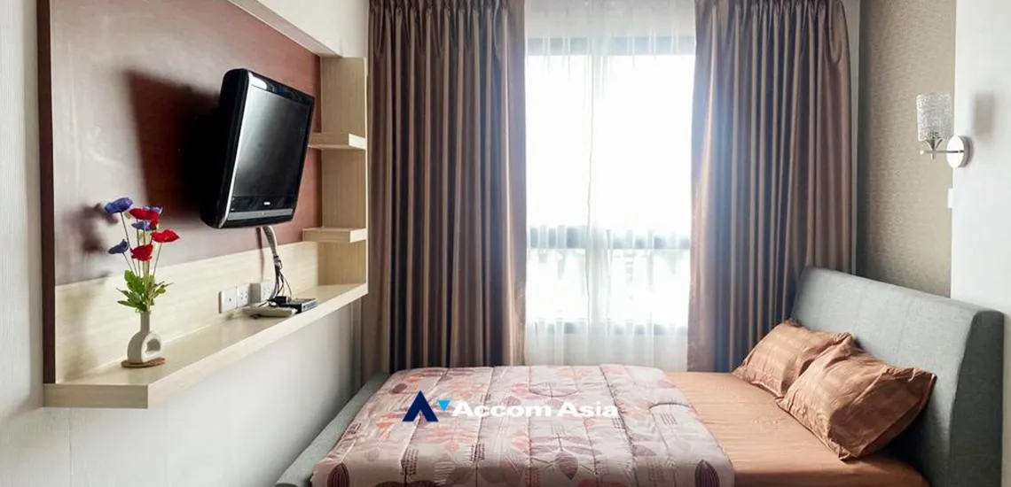 unit 2 Bedrooms  Condominium For Rent in Sukhumvit, Bangkok  near BTS Bang Chak (AA32455)