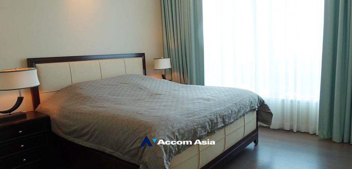 5  1 br Condominium For Sale in Ploenchit ,Bangkok BTS Ploenchit at Oriental Residence Bangkok AA32469