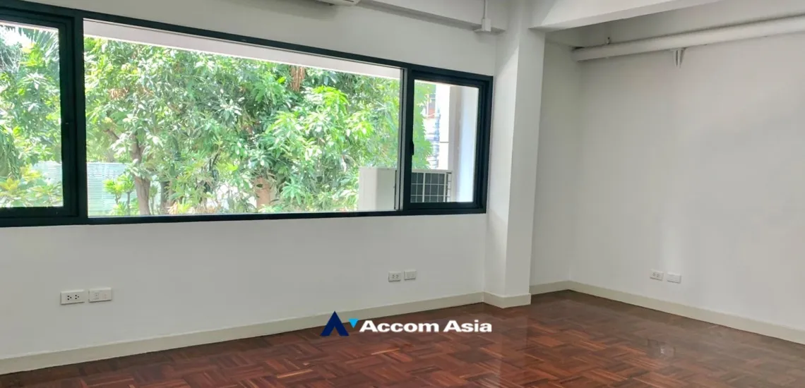 unit Office space For Rent in Sukhumvit, Bangkok  near MRT Sukhumvit - BTS Asok (AA32478)