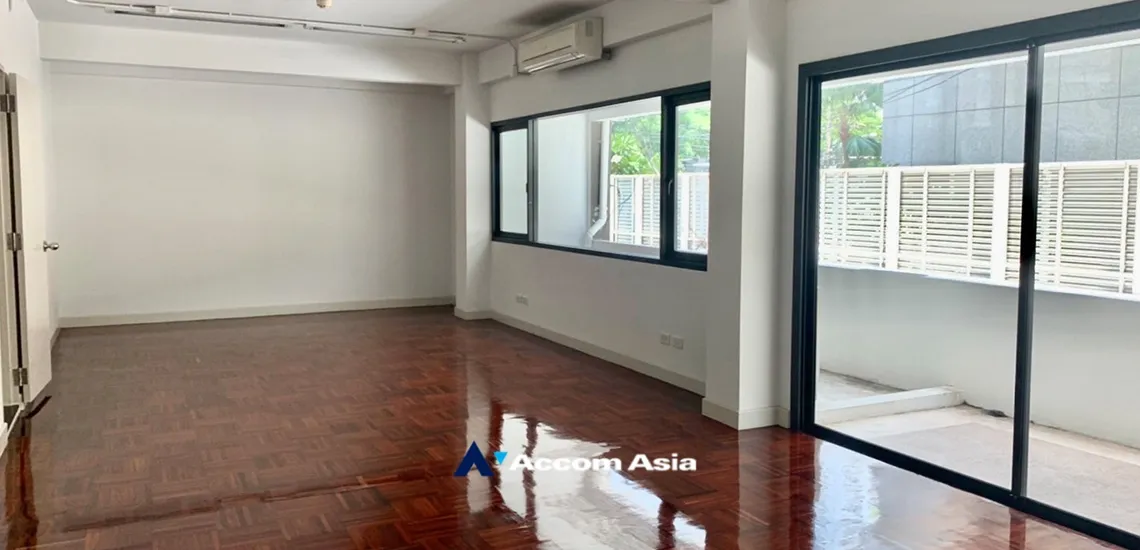  1  Office Space For Rent in Sukhumvit ,Bangkok MRT Sukhumvit - BTS Asok at Asoke Court AA32478