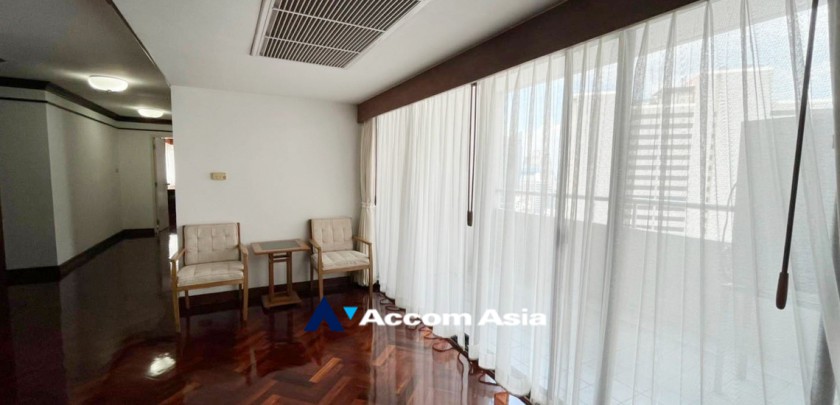 11  3 br Apartment for rent and sale in Sukhumvit ,Bangkok BTS Nana at Perfect for Pet lovers Apartment, near NIST Intl AA32481