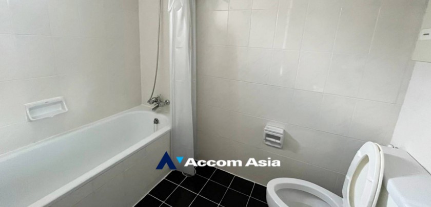 9  3 br Apartment for rent and sale in Sukhumvit ,Bangkok BTS Nana at Perfect for Pet lovers Apartment, near NIST Intl AA32481