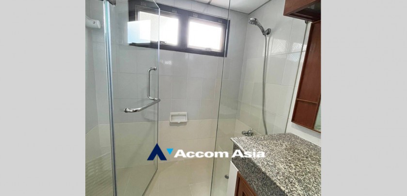 10  3 br Apartment for rent and sale in Sukhumvit ,Bangkok BTS Nana at Perfect for Pet lovers Apartment, near NIST Intl AA32481