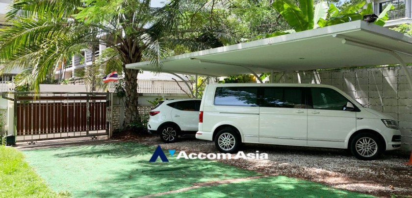  1  3 br House For Sale in Sukhumvit ,Bangkok BTS Ekkamai AA32483