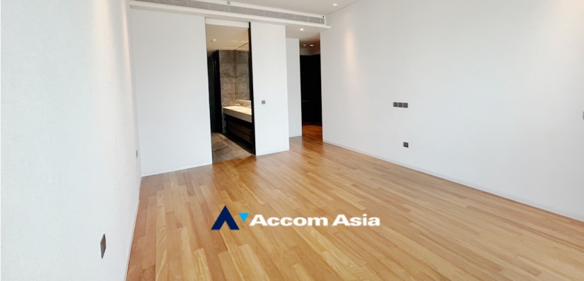 12  2 br Condominium For Sale in Charoen Nakhon ,Bangkok BTS Krung Thon Buri at Banyan Tree Residences Riverside AA32489