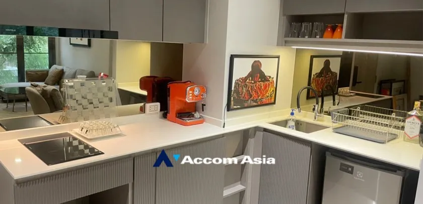 unit 2 Bedrooms  Condominium For Sale in Sukhumvit, Bangkok  near BTS Thong Lo (AA32501)