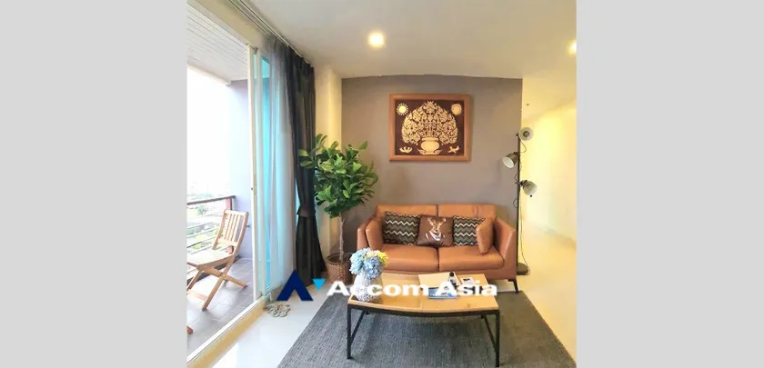 unit 2 Bedrooms  Condominium For Rent & Sale in Silom, Bangkok  near MRT Sam Yan (AA32502)