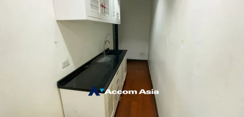 7  Office Space for rent and sale in Sukhumvit ,Bangkok MRT Khlong Toei - BTS Phrom Phong at Sirinrat Building AA32504