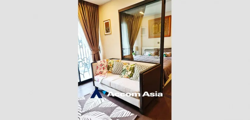 unit 1 Bedroom  Condominium For Rent & Sale in Ploenchit, Bangkok  near BTS Chitlom (AA32507)