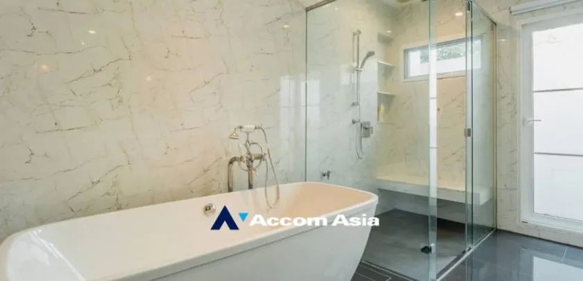 14  4 br House For Rent in Bang Na ,Bangkok  at Nantawan Bangna AA32508