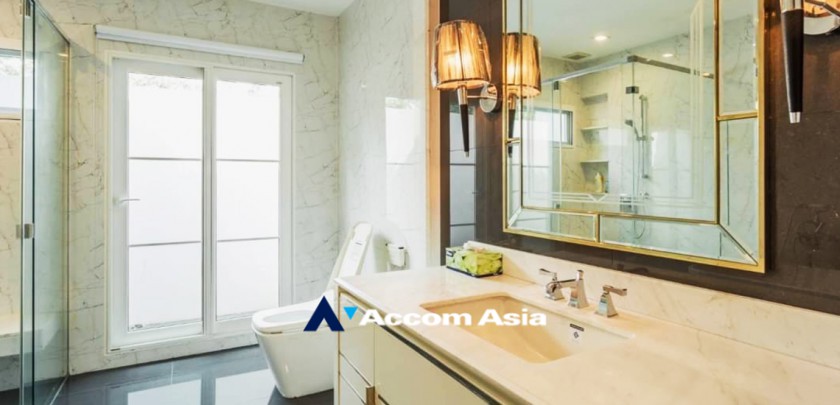 12  4 br House For Rent in Bang Na ,Bangkok  at Nantawan Bangna AA32508