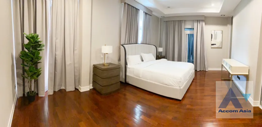 8  4 br House For Rent in Bang Na ,Bangkok  at Nantawan Bangna AA32508