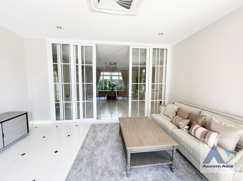  1  4 br House For Rent in Bang Na ,Bangkok  at Nantawan Bangna AA32508