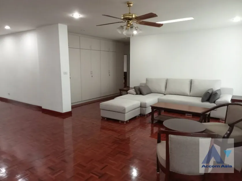 unitPet friendly |  3 Bedrooms  Apartment For Rent in Sukhumvit, Bangkok  near BTS Phrom Phong (AA32515)