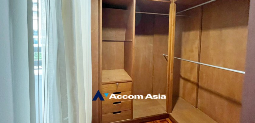 10  3 br Apartment for rent and sale in Sukhumvit ,Bangkok BTS Phrom Phong at Suite For Family AA32516