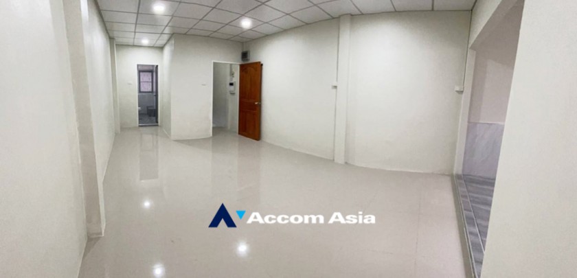 6  3 br Townhouse for rent and sale in Sathorn ,Bangkok BTS Saphan Taksin AA32544