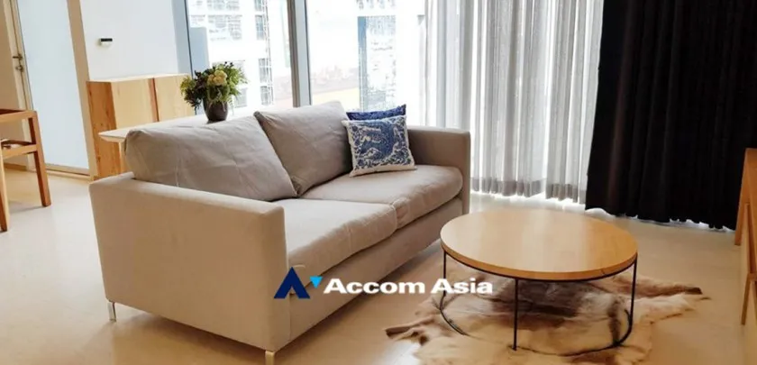 unit 1 Bedroom  Condominium For Rent in Silom, Bangkok  near BTS Sala Daeng - MRT Silom (AA32577)