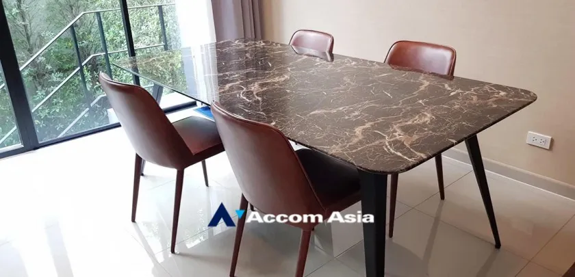 unit 3 Bedrooms  Townhouse For Rent & Sale in Pattanakarn, Bangkok  near ARL Ramkhamhaeng (AA32605)
