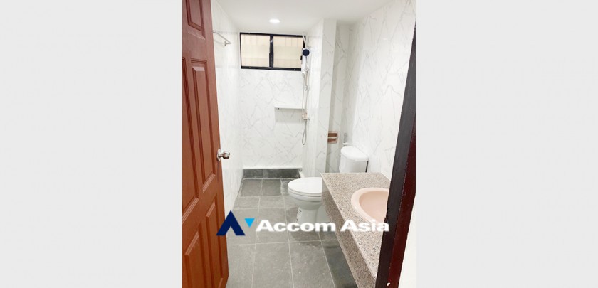 6  3 br Townhouse For Rent in Sukhumvit ,Bangkok BTS Phrom Phong AA32609