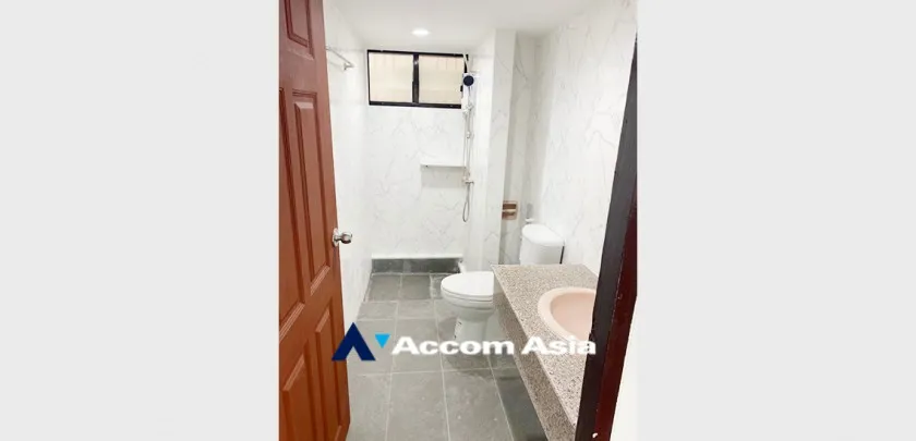 6  3 br Townhouse For Rent in Sukhumvit ,Bangkok BTS Phrom Phong AA32609