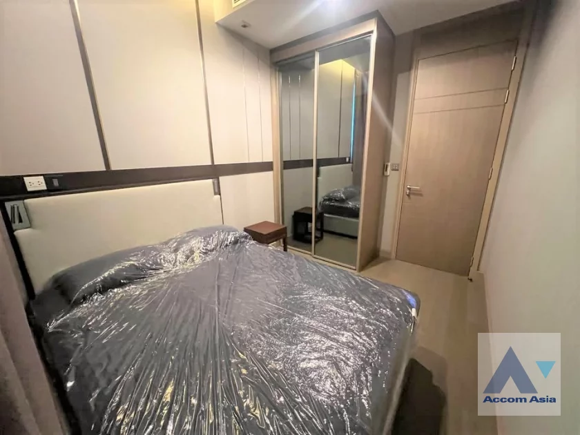 12  2 br Condominium For Rent in Ratchadaphisek ,Bangkok MRT Phetchaburi at The Esse At Singha Complex AA32617