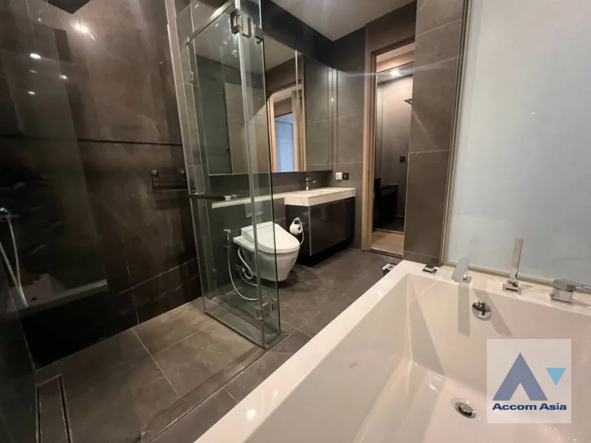 15  2 br Condominium For Rent in Ratchadaphisek ,Bangkok MRT Phetchaburi at The Esse At Singha Complex AA32617