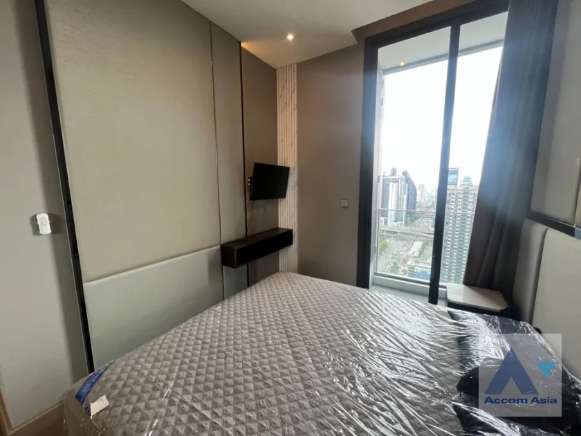 6  2 br Condominium For Rent in Ratchadaphisek ,Bangkok MRT Phetchaburi at The Esse At Singha Complex AA32617