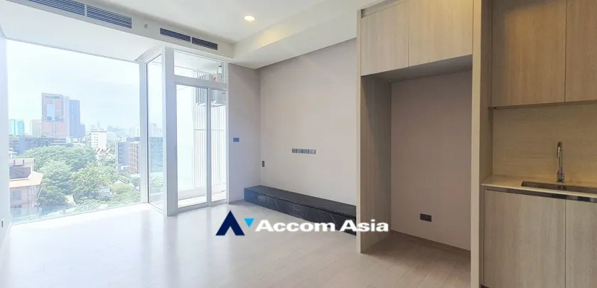 unit 2 Bedrooms  Condominium For Sale in Sukhumvit, Bangkok  near BTS Ekkamai (AA32623)