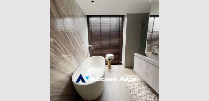15  2 br Condominium For Rent in Silom ,Bangkok BTS Surasak at The Lofts Silom AA32627