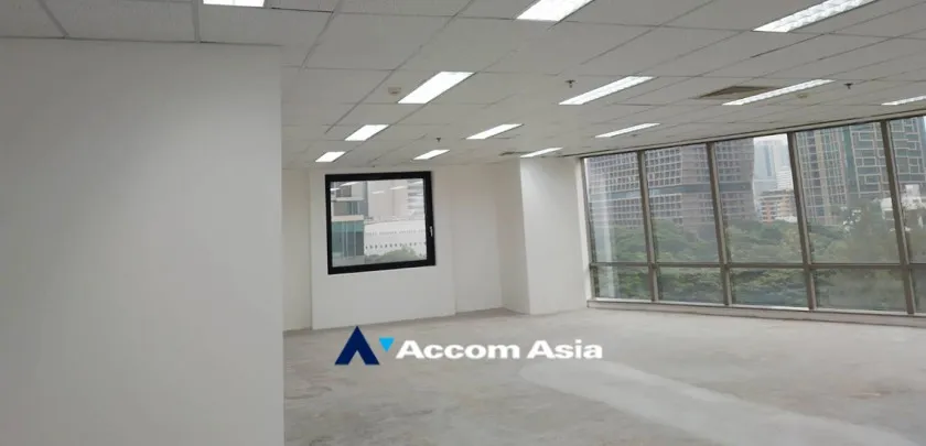 5  Office Space For Rent in Ploenchit ,Bangkok BTS Ploenchit at 208 Wireless Road Building AA32642