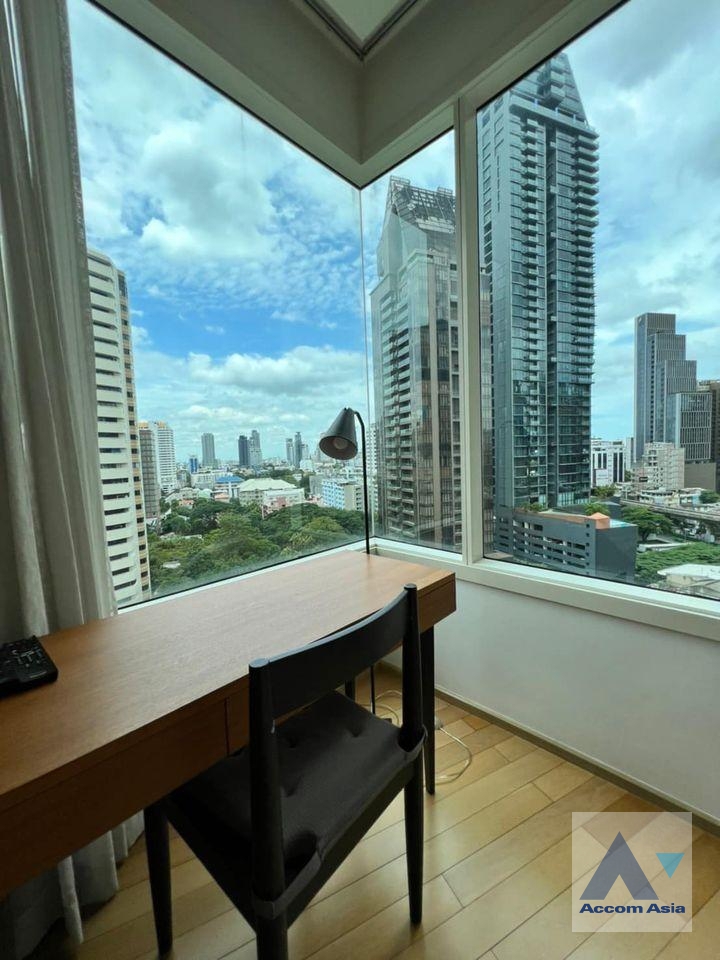 unit 2 Bedrooms  Condominium For Rent in Sukhumvit, Bangkok  near BTS Phrom Phong (AA32643)