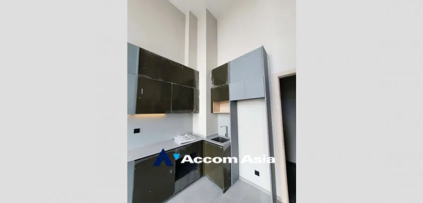 unitDuplex Condo |  1 Bedroom  Condominium For Sale in Ploenchit, Bangkok  near BTS National Stadium (AA32678)