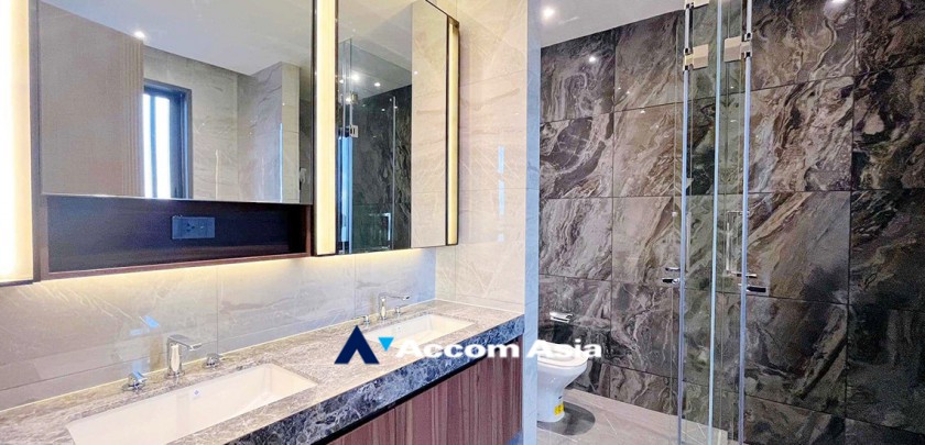 11  7 br House For Sale in Samutprakan ,Samutprakan ARL Ratchaprarop at Modern Italian Style Lakeside AA32696