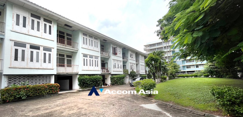  2  2 br Townhouse For Rent in Sukhumvit ,Bangkok BTS Phra khanong at Greenery House AA32699