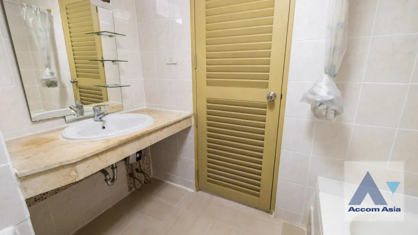 17  1 br Apartment for rent and sale in Sukhumvit ,Bangkok BTS Phrom Phong at Fully furnished Apartment near Samitivej Hospital 550m AA32709