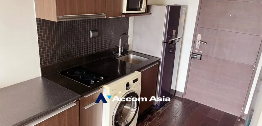 unit 1 Bedroom  Condominium For Sale in Phaholyothin, Bangkok  near BTS Phaya Thai (AA32711)