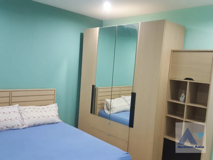 unit 3 Bedrooms  Townhouse For Rent & Sale in Sathorn, Bangkok  near BRT Nararam 3 - BTS Chong Nonsi (AA32718)