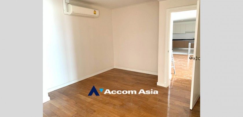 5  3 br Condominium For Rent in Ploenchit ,Bangkok MRT Sam Yan - BTS Sala Daeng at Chamchuri Square Residence AA32720