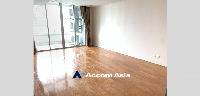  1  3 br Condominium For Rent in Ploenchit ,Bangkok MRT Sam Yan - BTS Sala Daeng at Chamchuri Square Residence AA32720